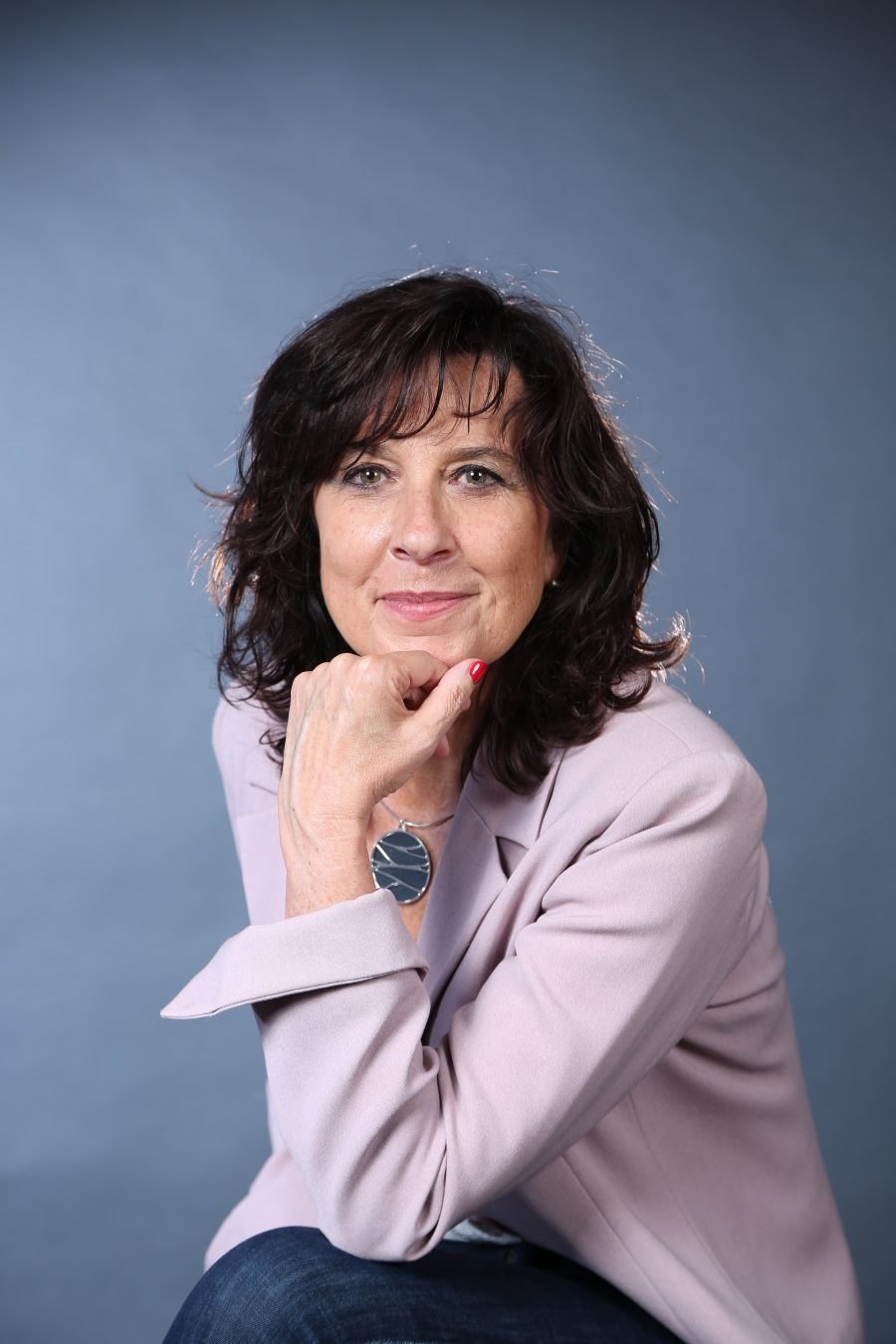 Portrait de Frédérique Cintrat en studio